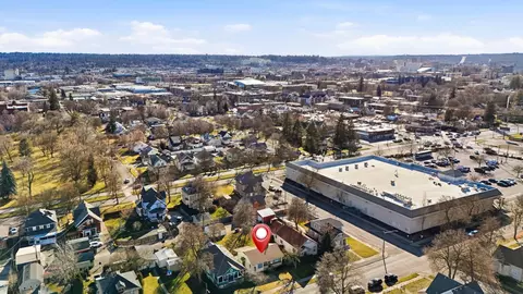 View/Area - 1012 E Augusta Ave, Spokane, WA 99207 photo 2 of 9