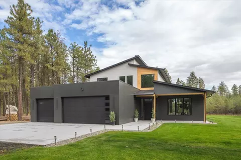 16771 S Sherman Rd, Cheney, WA 99004