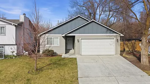 3927 Euclid Ave, Spokane, WA 99217