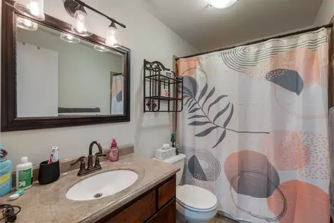 Bath - 1723-1725 E 13th Ave, Spokane, WA 99202 photo 1 of 2