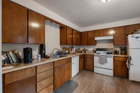 Kitchen - 1723-1725 E 13th Ave, Spokane, WA 99202 photo 3 of 4