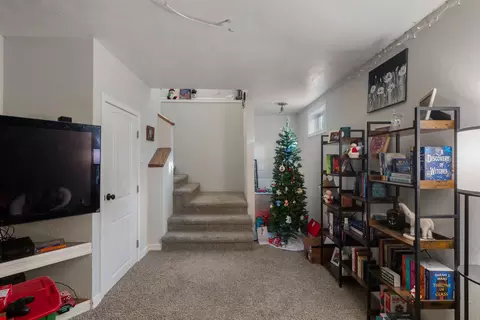Entry Way - 1723-1725 E 13th Ave, Spokane, WA 99202 photo 1 of 2