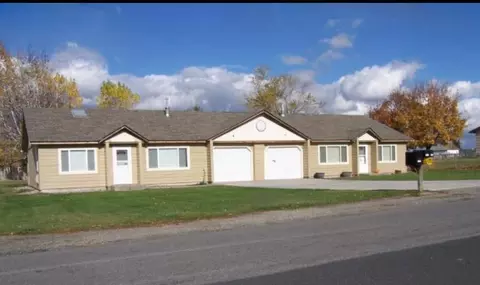 18711 E 8th Ave #18713, Spokane Valley, WA 99016