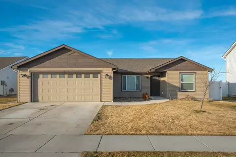 10212 W 9th Ave, Airway Heights, WA 99001