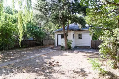 Exterior - 2514 E 4th Ave, Spokane, WA 99202 photo 5 of 6