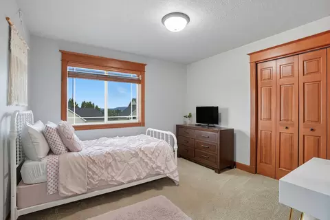 Bedroom - 821 E Westcrest Rd, Colbert, WA 99005 photo 3 of 4