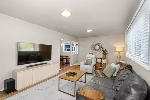 Living - 11224 E 18th Ave, Spokane Valley, WA 99206 photo 2 of 6