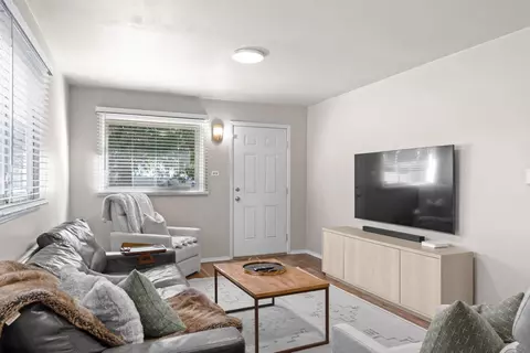 Living - 11224 E 18th Ave, Spokane Valley, WA 99206 photo 5 of 6