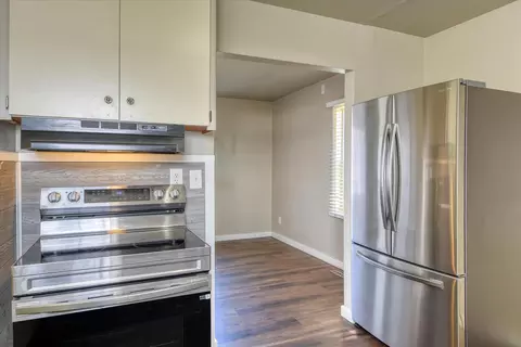 Kitchen - 3812 E Frederick Ave, Spokane, WA 99217 photo 3 of 3