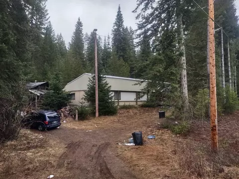 3582 Camden Rd, Newport, WA 99156