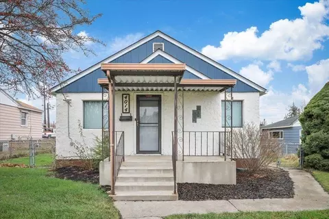 4014 N Maple St, Spokane, WA 99205