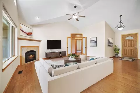 Living - 497 E Stutler Rd, Spokane, WA 99224 photo 1 of 5