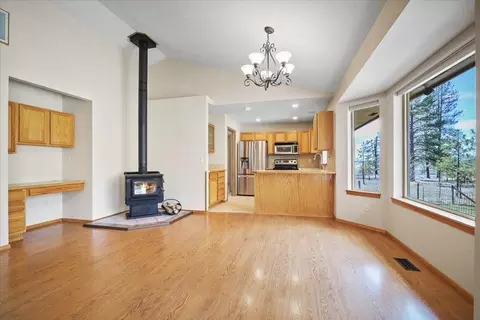 Living - 497 E Stutler Rd, Spokane, WA 99224 photo 4 of 5