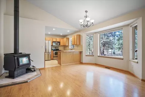 Living - 497 E Stutler Rd, Spokane, WA 99224 photo 3 of 5