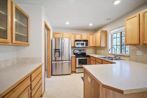 Kitchen - 497 E Stutler Rd, Spokane, WA 99224 photo 1 of 4