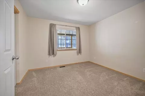 Bedroom - 497 E Stutler Rd, Spokane, WA 99224 photo 3 of 4