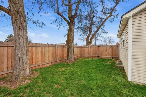 Exterior - 1602 E Central Ave, Spokane, WA 99208 photo 6 of 11