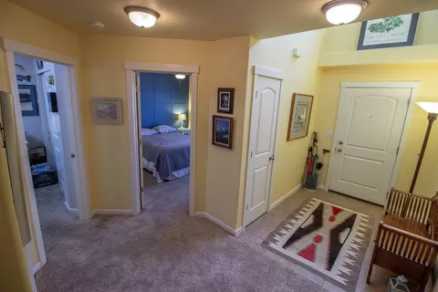 Entry Way - 1803 E Vanetta Ave, Spokane, WA 99217 photo 1 of 2