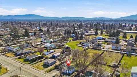 View/Area - 9816 E Broadway Ave, Spokane Valley, WA 99206 photo 2 of 4