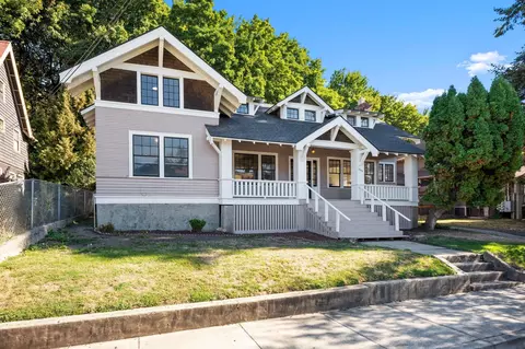 502 N Mill St, Colfax, WA 99111
