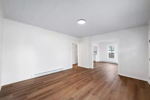 Living - 320 S Crosby St, Tekoa, WA 99033 photo 2 of 5