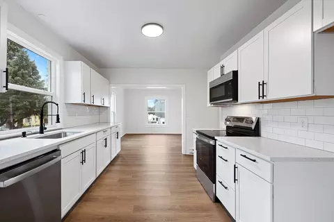 Kitchen - 320 S Crosby St, Tekoa, WA 99033 photo 1 of 4