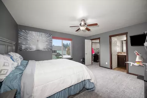 Bedroom - 9202 E Wabash Rd, Spokane, WA 99206 photo 2 of 3