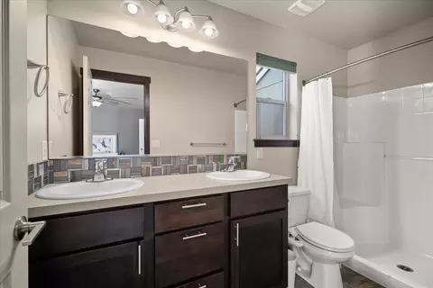 Bath - 9202 E Wabash Rd, Spokane, WA 99206 photo 2 of 6