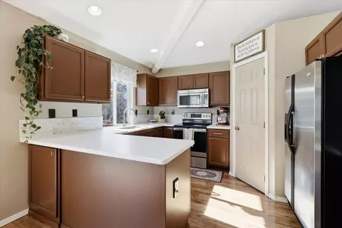 Kitchen - 3014 E Pineglen Ave, Mead, WA 99021 photo 1 of 3