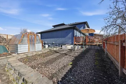 Exterior - 3014 E Pineglen Ave, Mead, WA 99021 photo 8 of 8