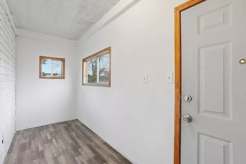 Entry Way - 628 E Longfellow Ave, Spokane, WA 99207 photo 2 of 2