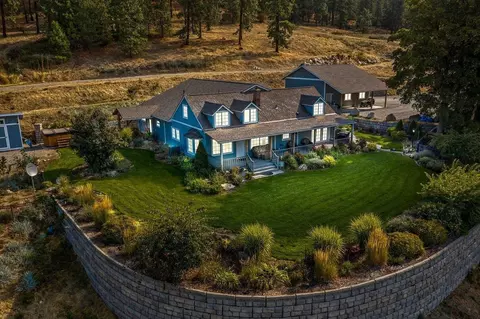 15717 E Cooper Rd, Mead, WA 99021