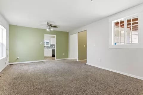 Living - 923 E Walton Ave, Spokane, WA 99207 photo 5 of 5