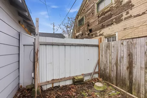 Exterior - 923 E Walton Ave, Spokane, WA 99207 photo 10 of 10