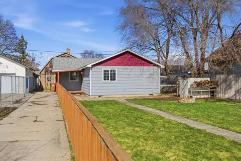 923 E Walton Ave, Spokane, WA 99207