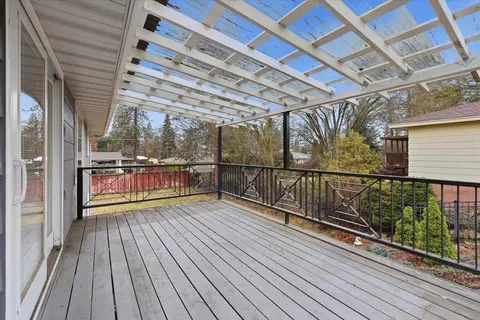 Exterior - 7147 N Fleming St, Spokane, WA 99208 photo 3 of 7
