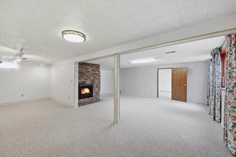 Living - 7147 N Fleming St, Spokane, WA 99208 photo 8 of 9