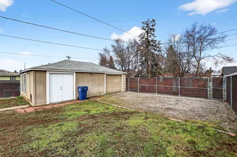 Exterior - 1517 E Sanson Ave, Spokane, WA 99207 photo 8 of 8