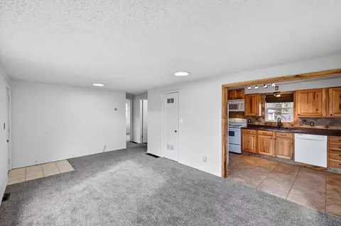 Living - 1517 E Sanson Ave, Spokane, WA 99207 photo 4 of 4