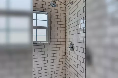 Bath - 3134 E 30th Ave, Spokane, WA 99223 photo 3 of 3