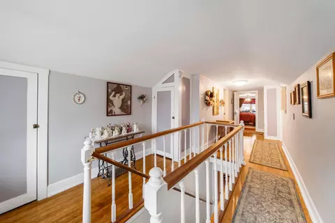 Entry Way - 2517 E Illinois Ave, Spokane, WA 99207 photo 4 of 9