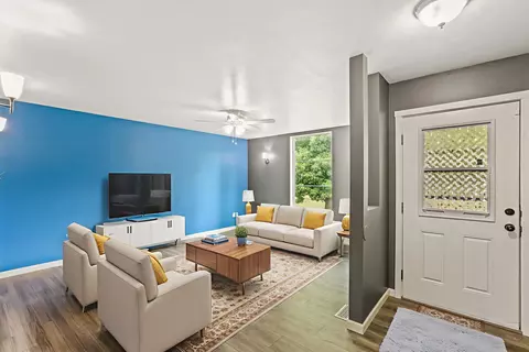 Living - 9906 E 17th Ln, Spokane Valley, WA 99206 photo 1 of 4
