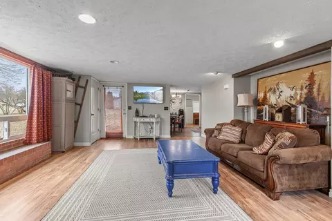 Living - 205 E 1st Ave, Spangle, WA 99031 photo 3 of 3