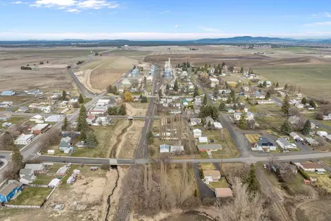 View/Area - 205 E 1st Ave, Spangle, WA 99031 photo 4 of 7