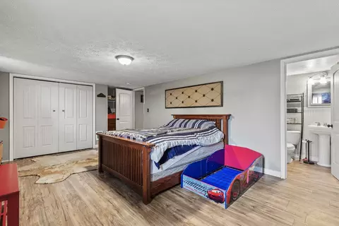 Bedroom - 205 E 1st Ave, Spangle, WA 99031 photo 2 of 5