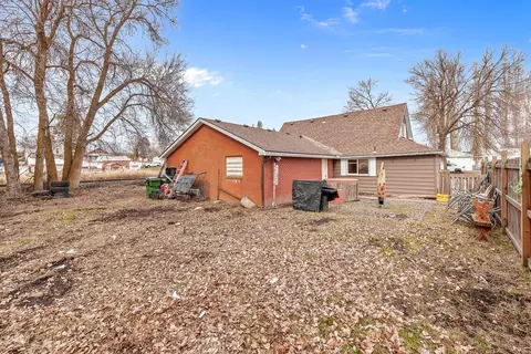 Exterior - 205 E 1st Ave, Spangle, WA 99031 photo 2 of 8