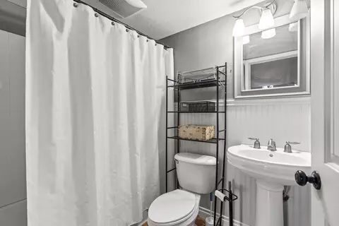 Bath - 205 E 1st Ave, Spangle, WA 99031 photo 1 of 3