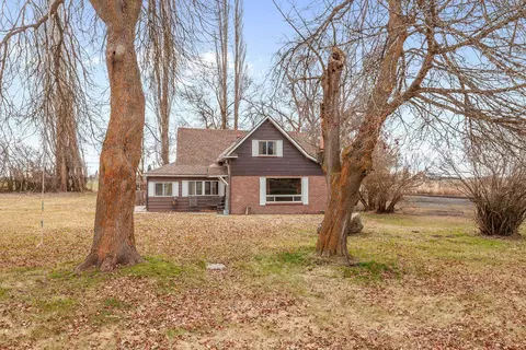 Exterior - 205 E 1st Ave, Spangle, WA 99031 photo 8 of 8