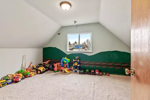 Bedroom - 205 E 1st Ave, Spangle, WA 99031 photo 5 of 5