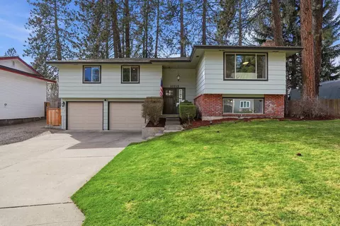 10215 N Woodridge Dr, Spokane, WA 99208